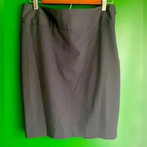CLEARANCE!!!‎ Liz Claiborne Gray Pencil Skirt Size 8 Work Clothes EUC
